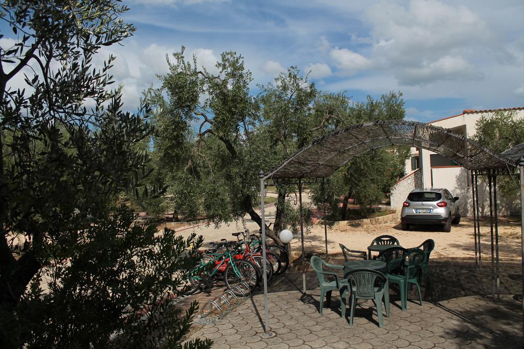 Tenuta Montincello Vieste Buitenkant foto